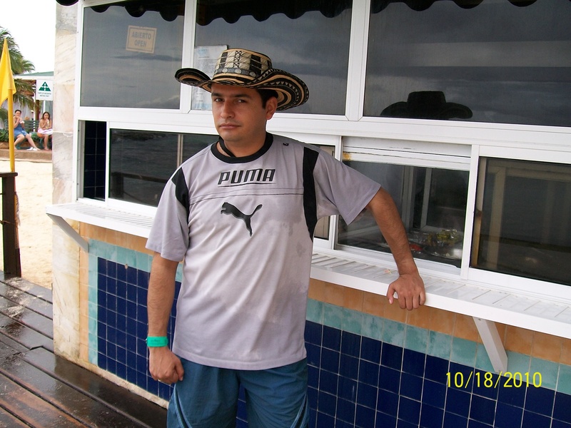 Хочу познакомиться. Ivan из Колумбии, Manizales, 46