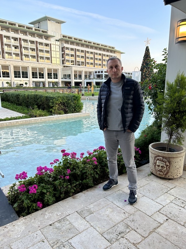 Хочу познакомиться. Ali из Турции, İzmir, 46